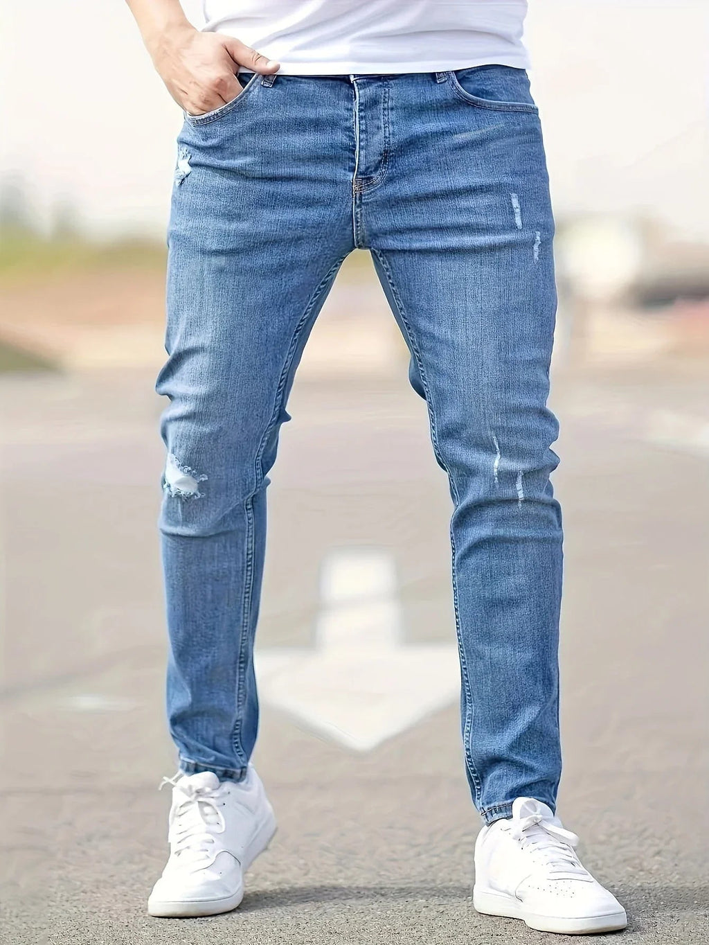 Amani | Trendy Ripped Slim Jeans