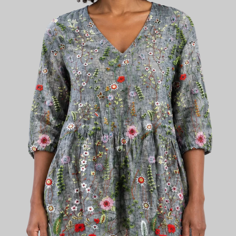 Audrey | Long Blouse with V-Neck