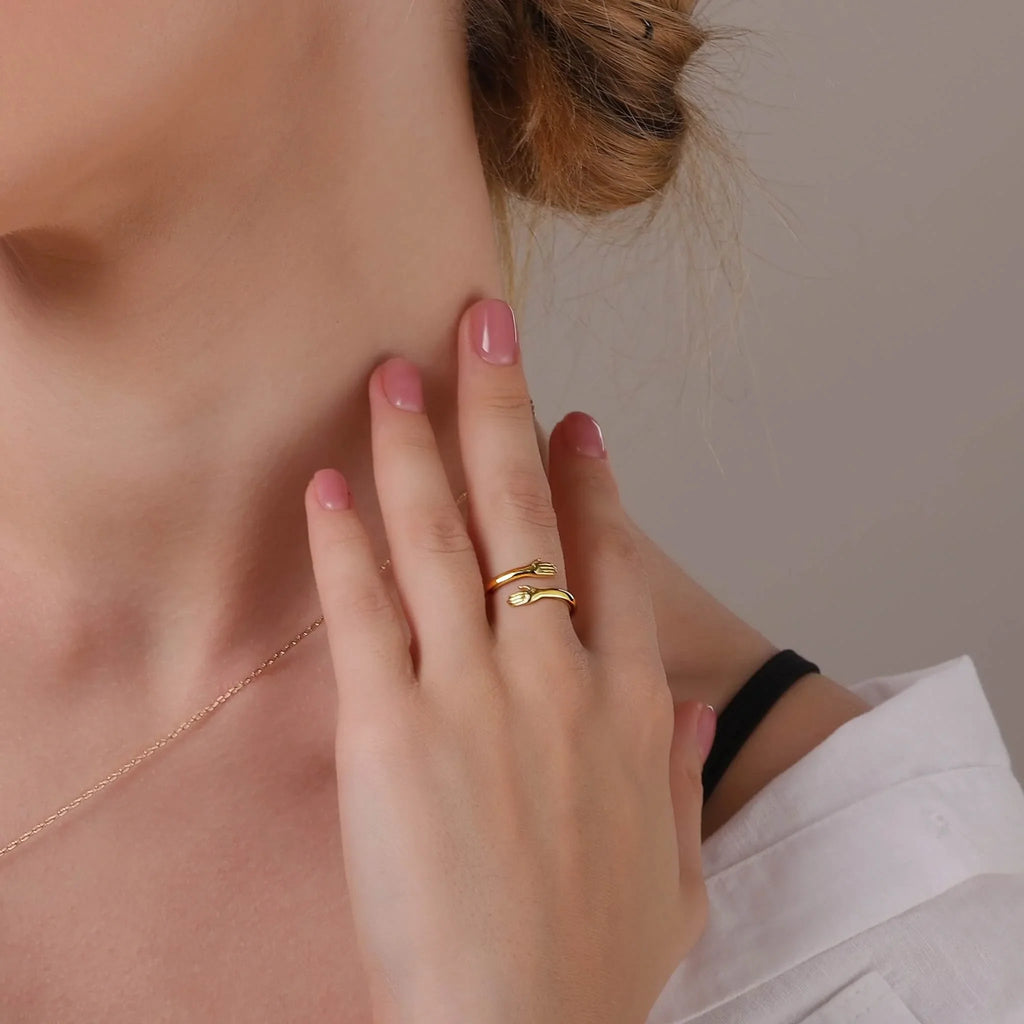 Zola Grace | Embrace Ring
