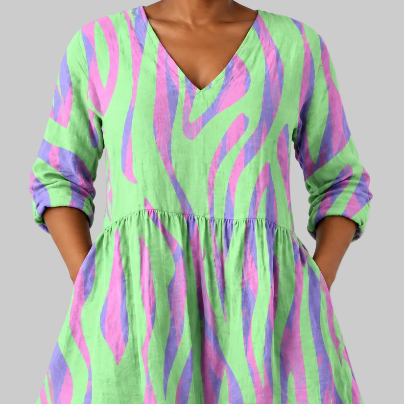 Lyla | Long Blouse with V-Neck