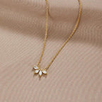 Tiara Grace | Necklace Sparkling Crystal Leaf